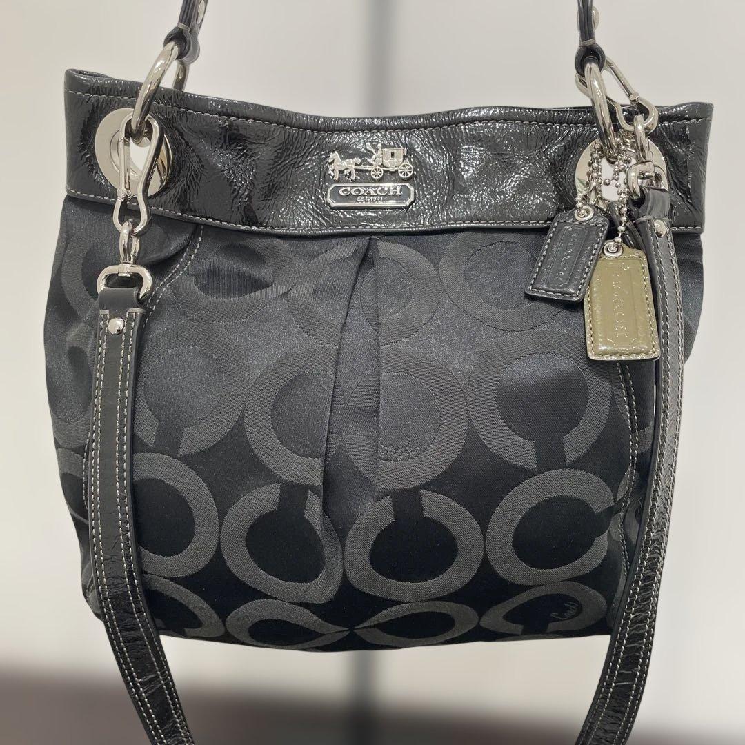 【美品】COACH ブラック バッグ キーホルダー付き