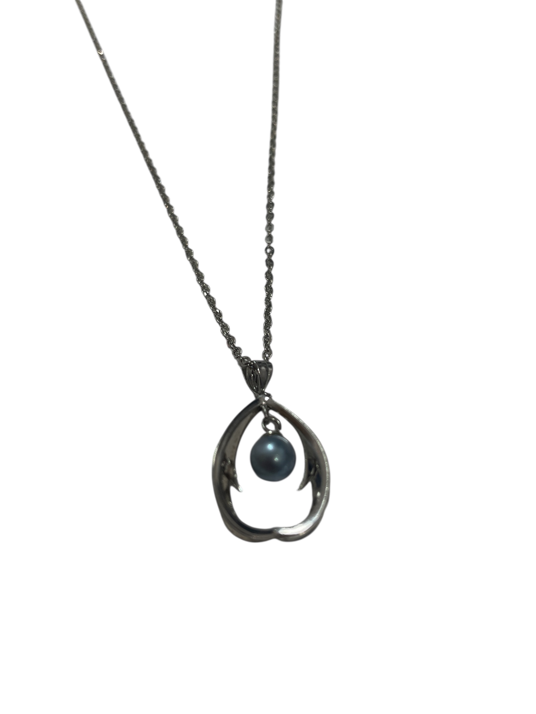 ブルー系パールのシルバーネックレス